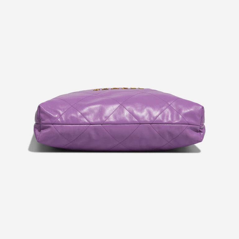 Chanel 22 Medium Liliac Bottom  | Sell your designer bag on Saclab.com