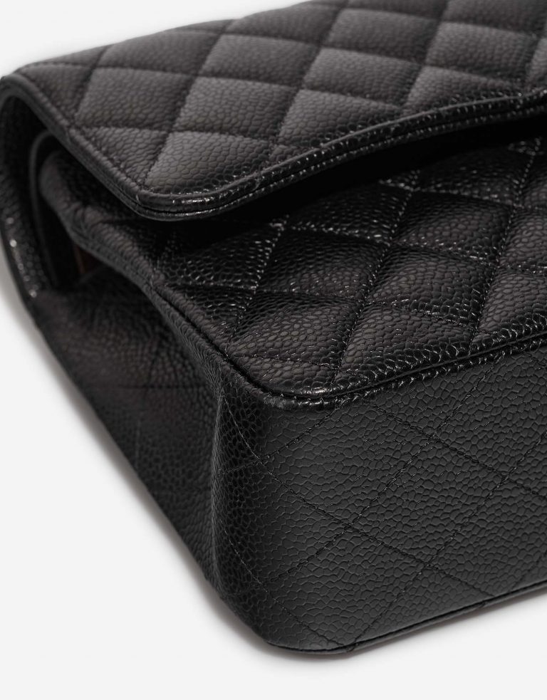 Chanel Timeless Medium Black signs of wear | Sell your designer bag on Saclab.com