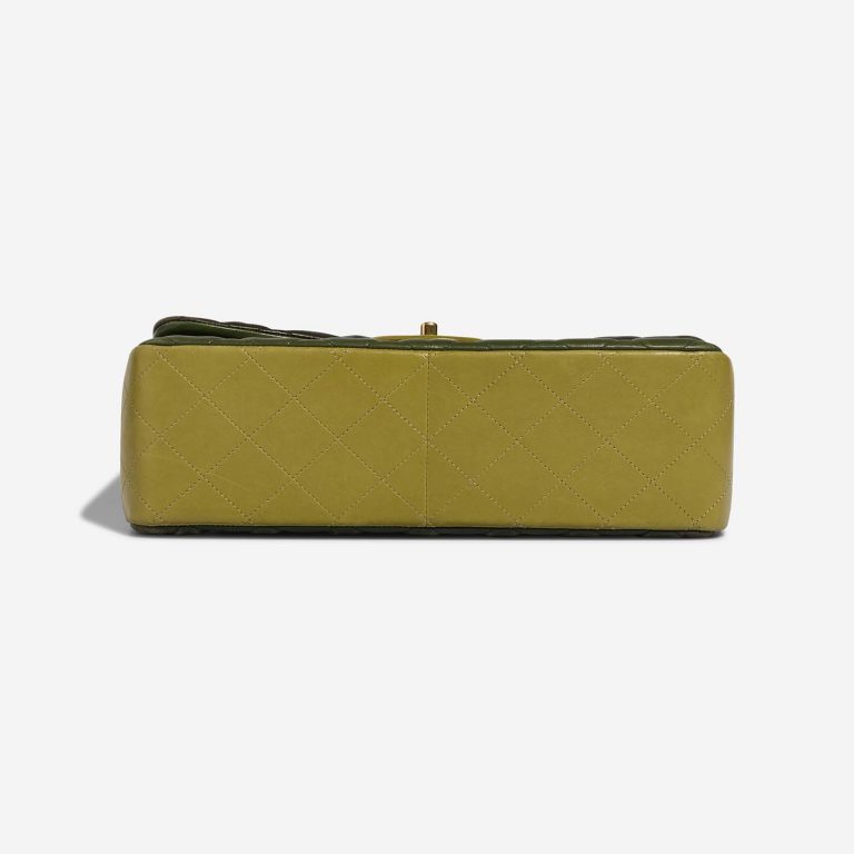 Chanel Timeless Jumbo Green Bottom  | Sell your designer bag on Saclab.com