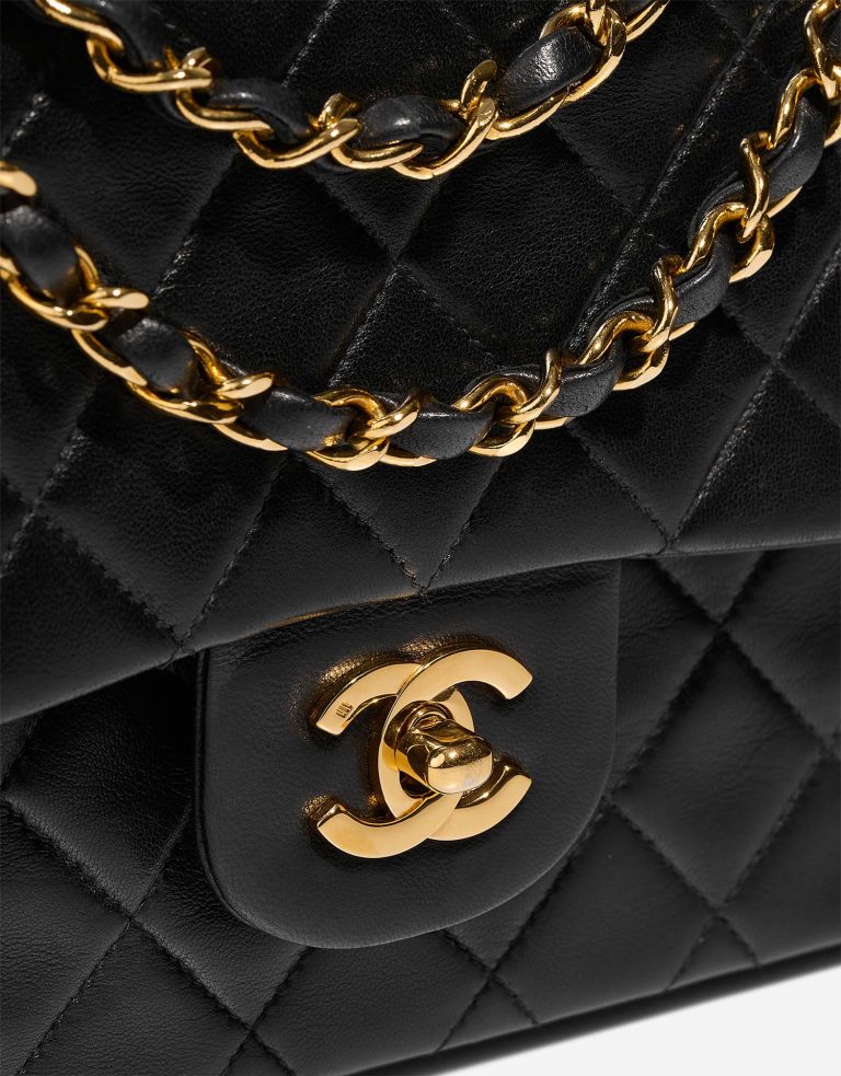 Chanel Timeless Medium Black Closing System  | Sell your designer bag on Saclab.com