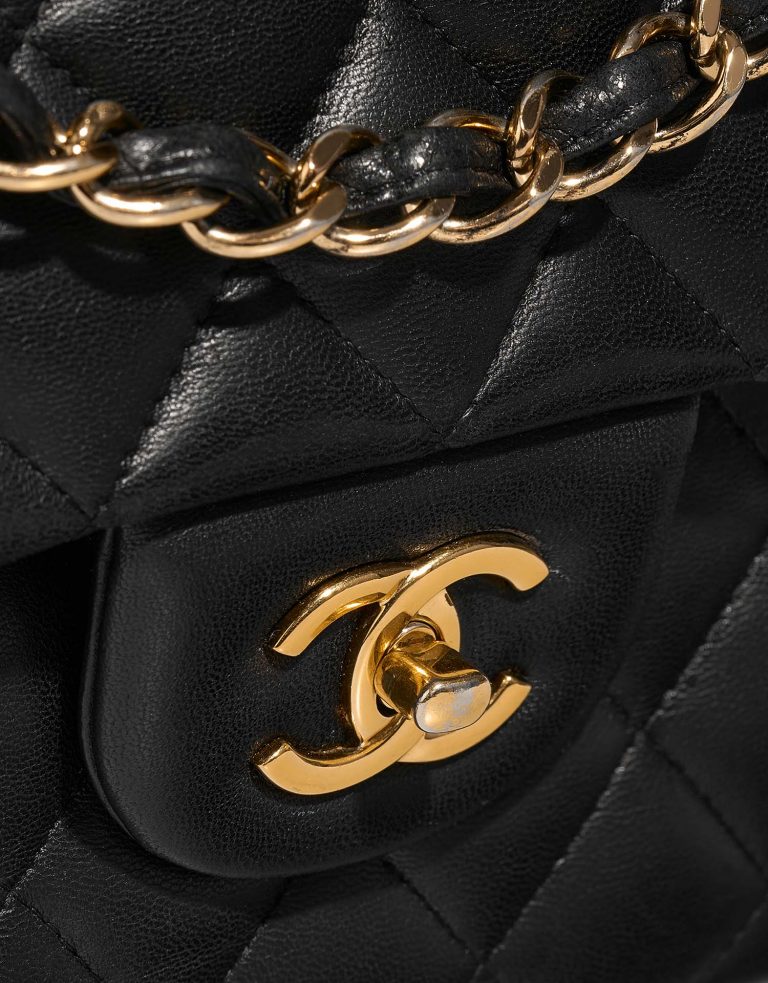 Chanel Timeless Jumbo Black Closing System  | Sell your designer bag on Saclab.com