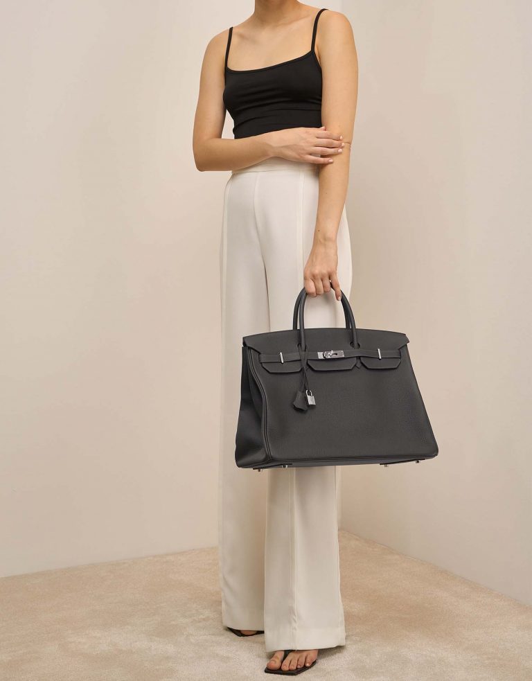 Hermès Birkin 40 GrisMeyer on Model | Sell your designer bag on Saclab.com