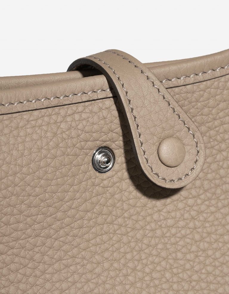Hermès Evelyne 16 Trench Closing System  | Sell your designer bag on Saclab.com