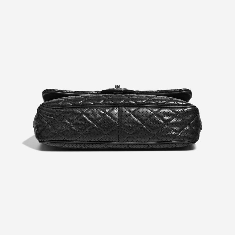 Chanel Timeless Jumbo Black Bottom  | Sell your designer bag on Saclab.com