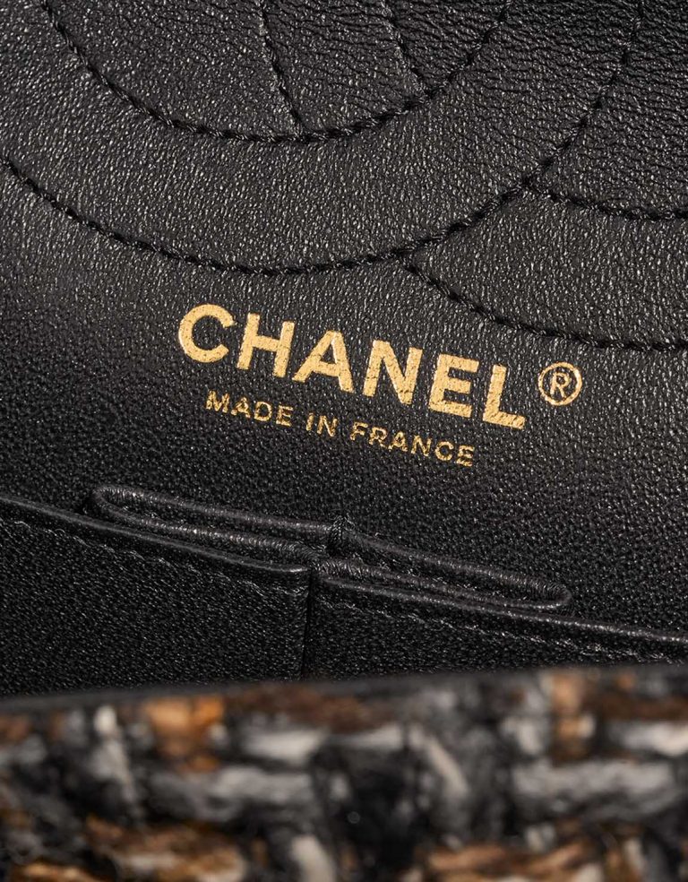 Chanel 255Reissue 226 Multicolor Logo  | Sell your designer bag on Saclab.com