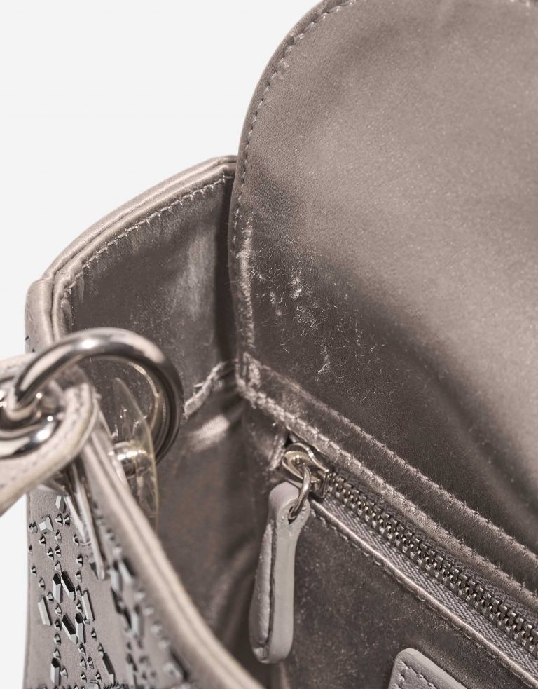 Dior Lady Mini Taupe signs of wear| Sell your designer bag on Saclab.com