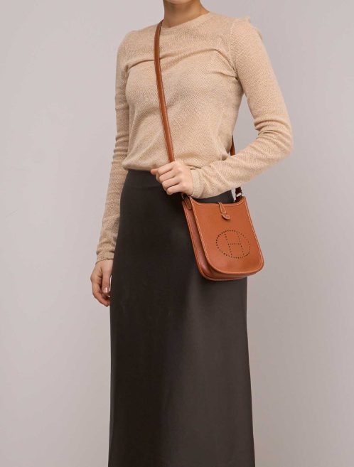 Hermès Evelyne 16 Epsom Gold on Model | Sell your designer bag
