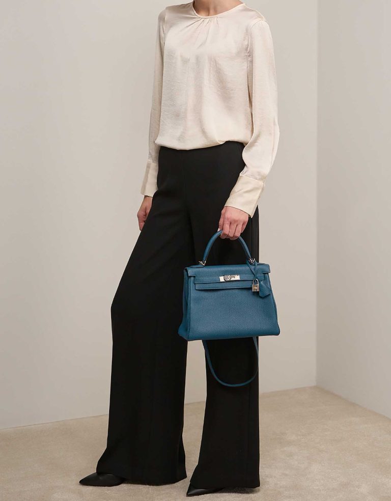 Hermès Kelly 28 Clémence Colvert on Model | Sell your designer bag