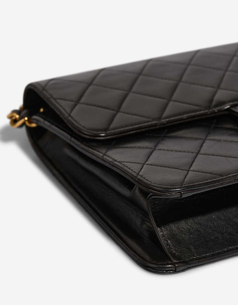 Chanel Flap Bag New Small Lamb Black Signs of wear | Sell your designer bag