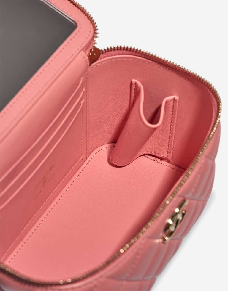 Chanel Vanity Small Blush Inside | Sell your designer bag