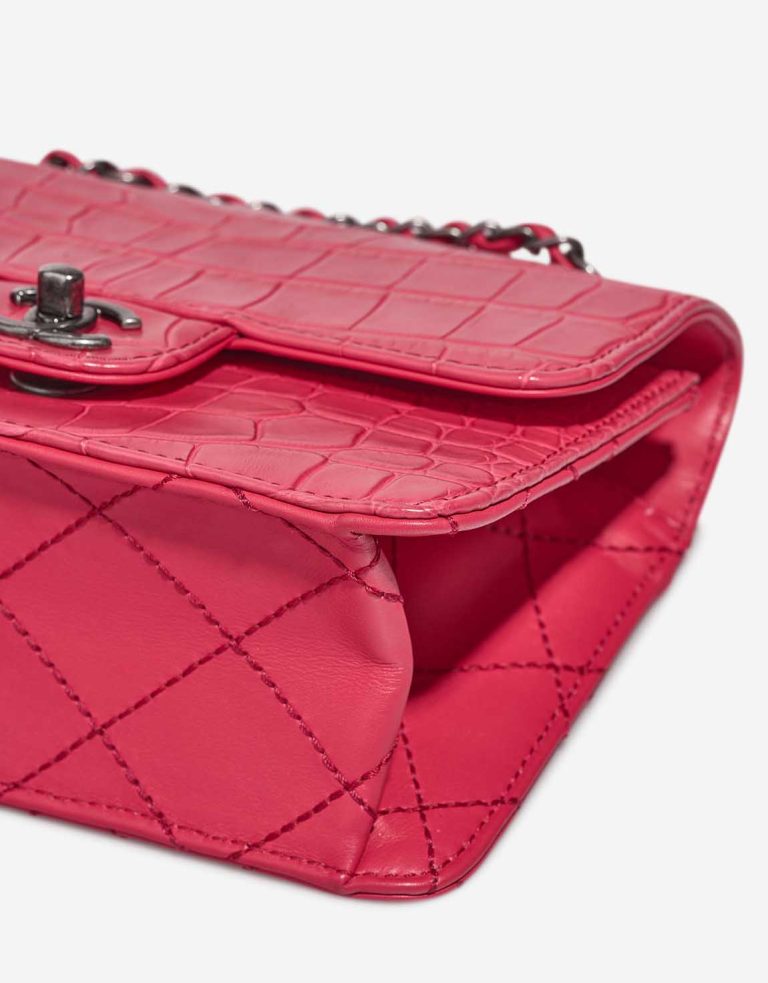 Chanel Flap Bag Small Alligator / Lamb Pink Signs of wear | Sell your designer bag