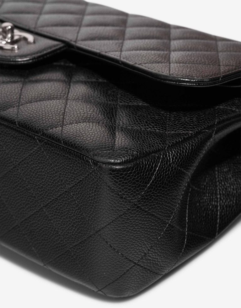 Chanel Timeless Jumbo Caviar Black Signs of wear | Sell your designer bag