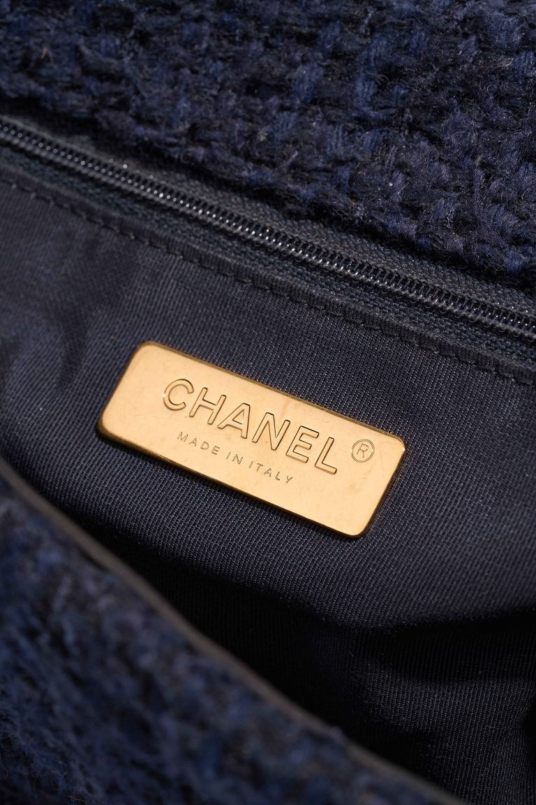Chanel 19 Flap Bag Tweed / Lamb Dark Blue / Black Logo | Sell your designer bag