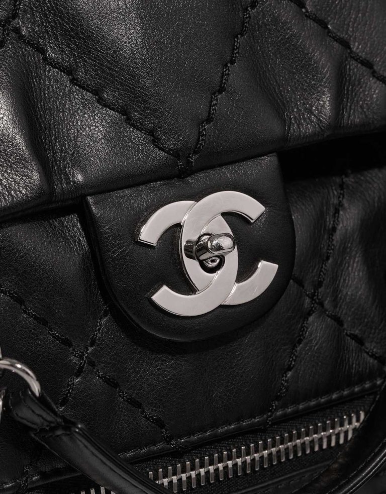 Chanel Timeless Flap Bag Maxi Lamb Black Closing System | Sell your designer bag