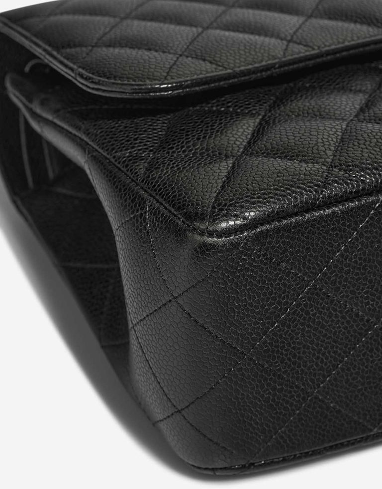 Chanel Timeless Jumbo Caviar Black Signs of wear | Sell your designer bag