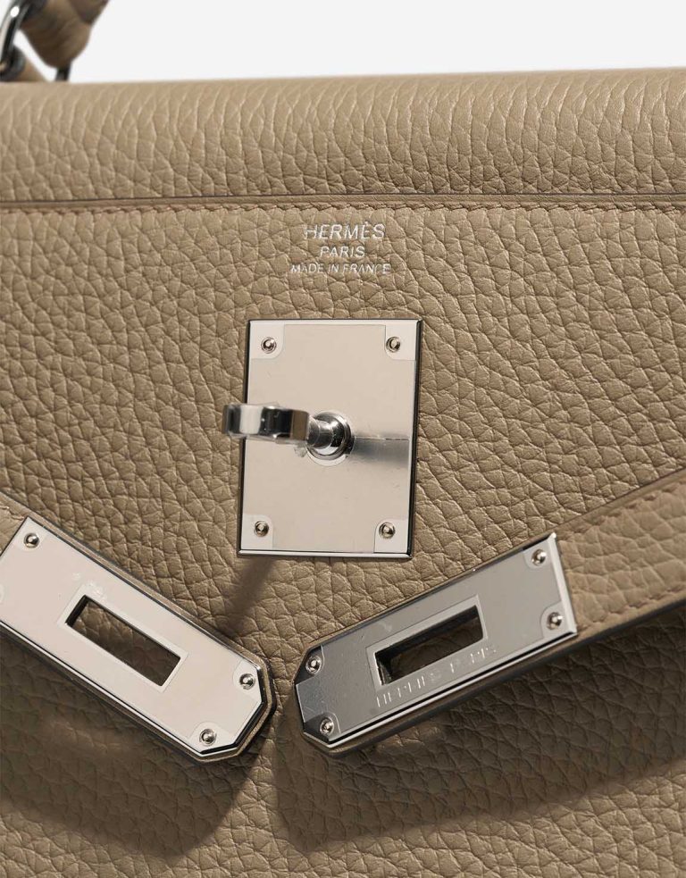 Hermès Kelly 28 Taurillon Clémence Beige Marfa Logo | Sell your designer bag