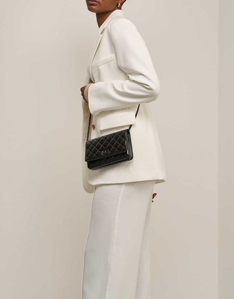 Chanel Wallet On Chain 2.55 Reissue Patent So Black on Model | Sell your designer bag