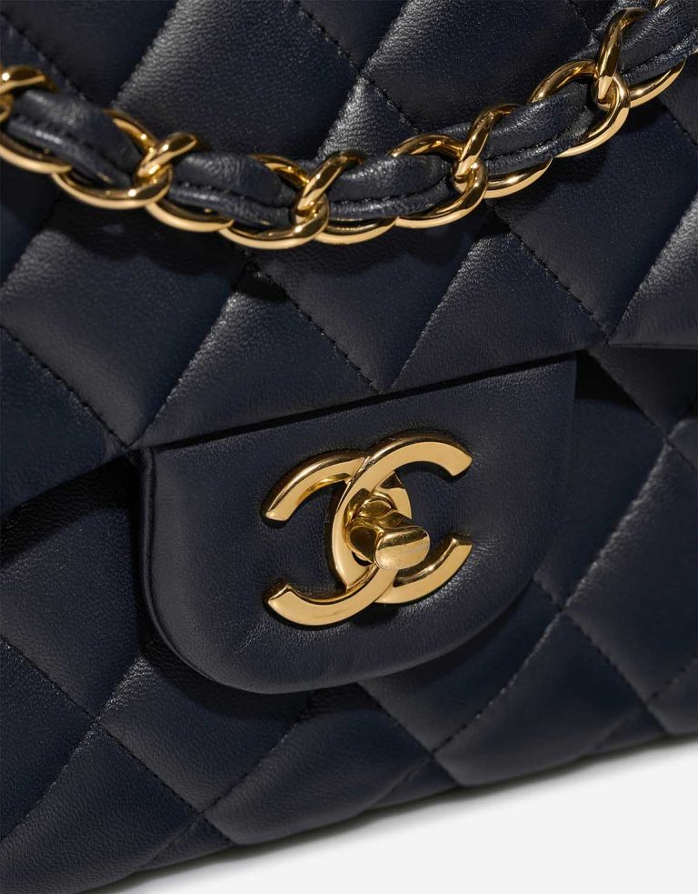 Chanel Timeless Jumbo Lamb Dark Blue Closing System | Sell your designer bag