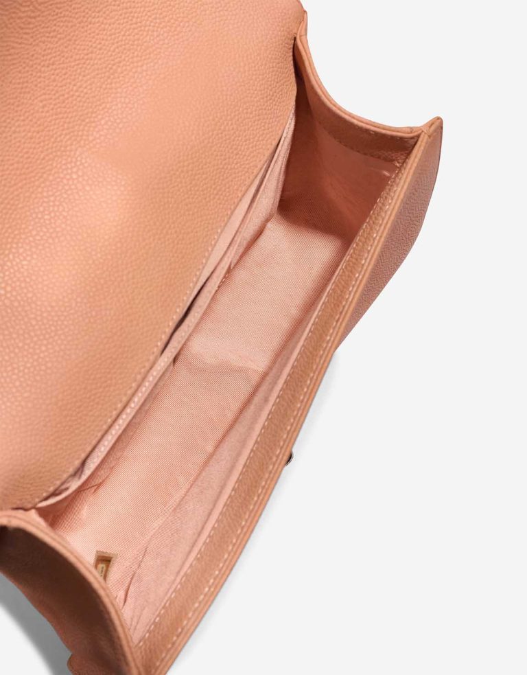 Chanel Boy Old Medium Caviar-Leder Nude Inside | Verkaufen Sie Ihre Designer-Tasche