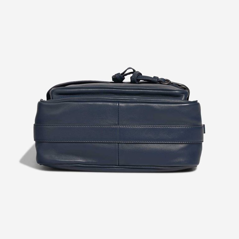 Bottega Veneta Crossbody Bag Medium Lamb Blue | Sell your designer bag