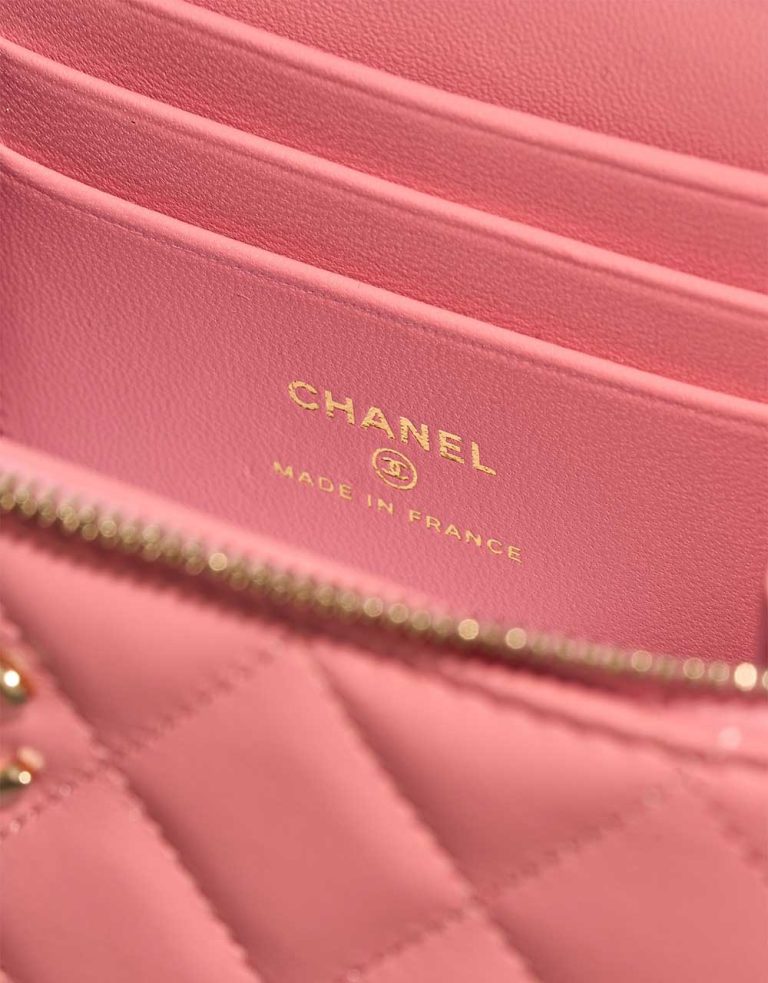 Chanel Vanity Small Lammleder Pink Logo | Verkaufen Sie Ihre Designer-Tasche