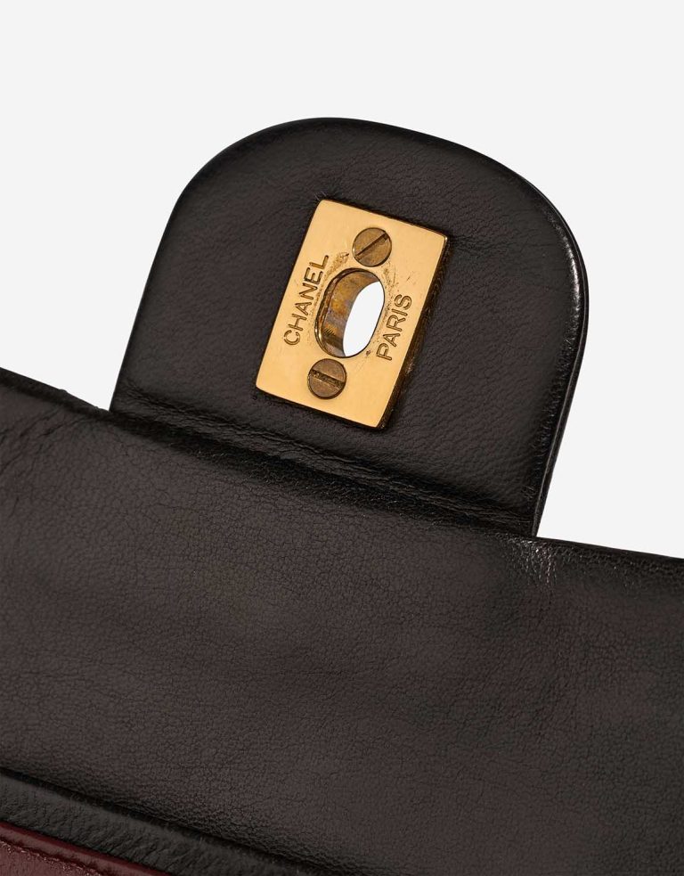Chanel Timeless Medium Lamb Black Signes d'usure | Vendez votre sac de créateur