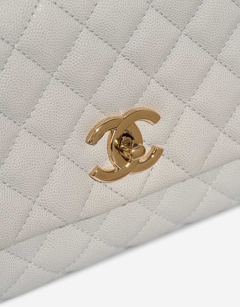 Chanel Timeless Handle Medium Caviar Light Grey Closing System | Sell your designer bag