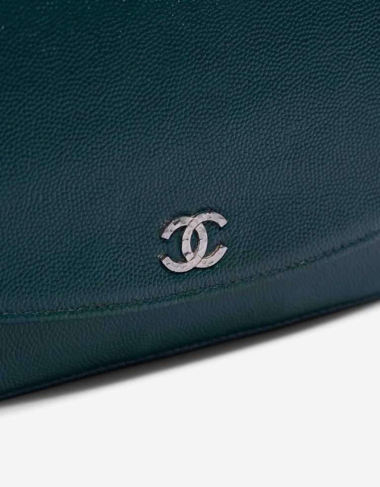 Chanel Wallet On Chain Caviar Green Closing System | Sell your designer bag
