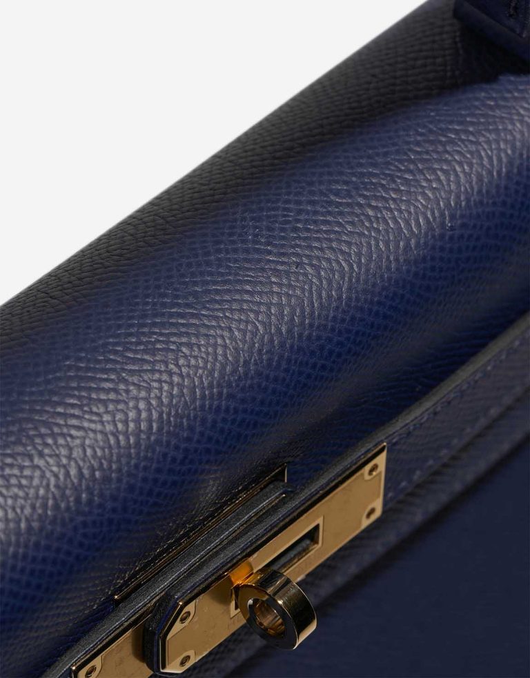 Hermès Kelly 32 Epsom Bleu Saphir Signs of wear | Sell your designer bag