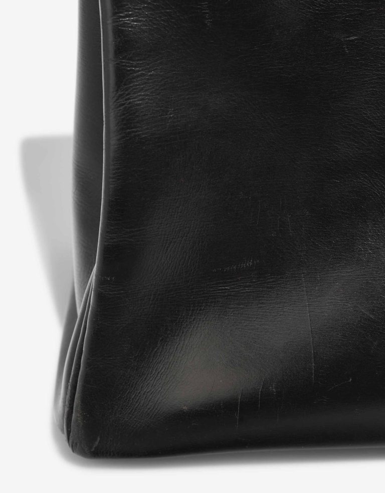 Hermès Kelly 32 Box Black Signs of wear | Sell your designer bag