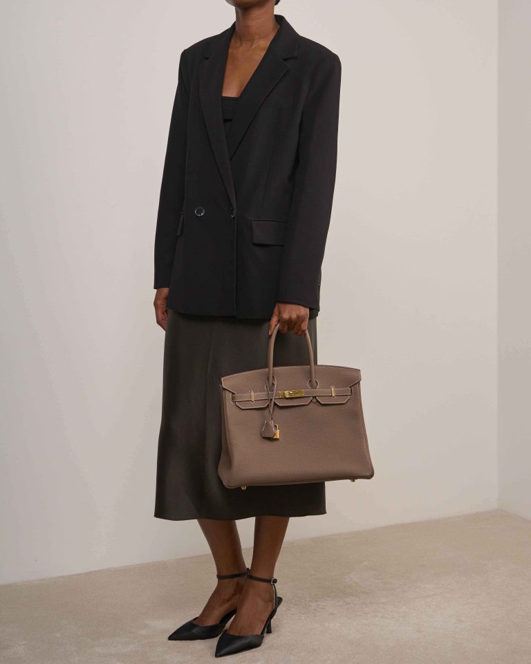 Hermès Birkin 35 Togo Etoupe on Model | Sell your designer bag
