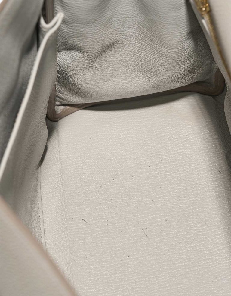 Hermès Kelly 32 Togo Gris Perle Signs of wear | Sell your designer bag