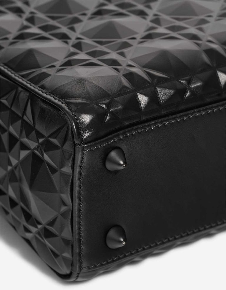 Dior Lady Medium Calf Black Signs of wear | Sell your designer bag