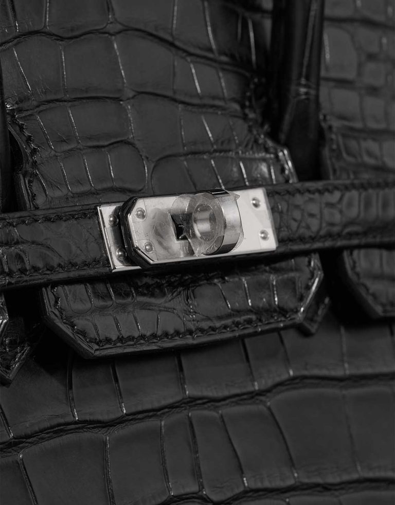 Hermès Birkin 25 Matte Alligator Black Closing System | Sell your designer bag