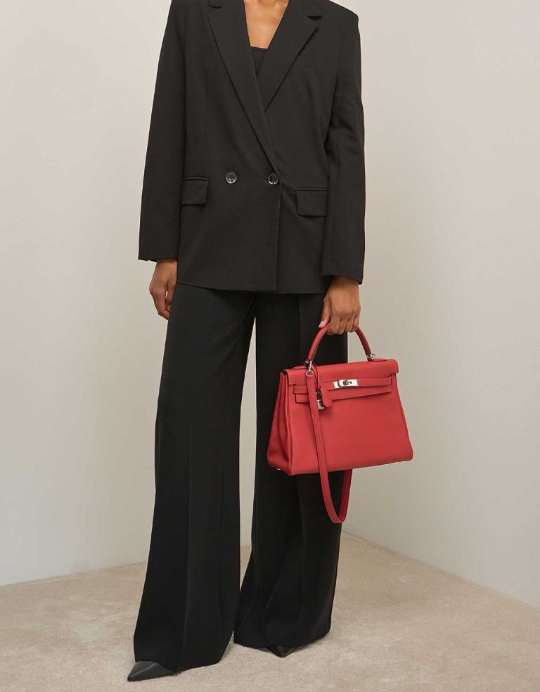 Hermès Kelly 32 Clémence Rouge Tomate on Model | Sell your designer bag