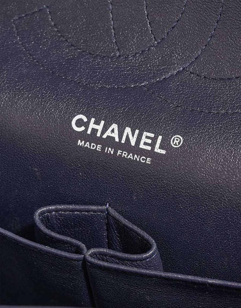 Chanel Timeless Jumbo Lammleder Dunkelblau Logo | Verkaufen Sie Ihre Designer-Tasche