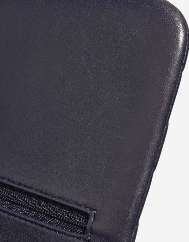 Chanel Timeless Jumbo Lammleder Dunkelblau Gebrauchsspuren | Verkaufen Sie Ihre Designertasche