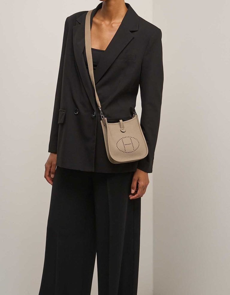 Hermès Evelyne 16 Taurillon Clémence Beige Marfa on Model | Sell your designer bag