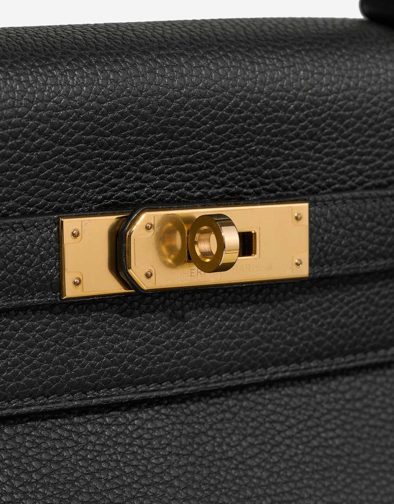 Hermès Kelly 28 Togo Black Closing System | Sell your designer bag