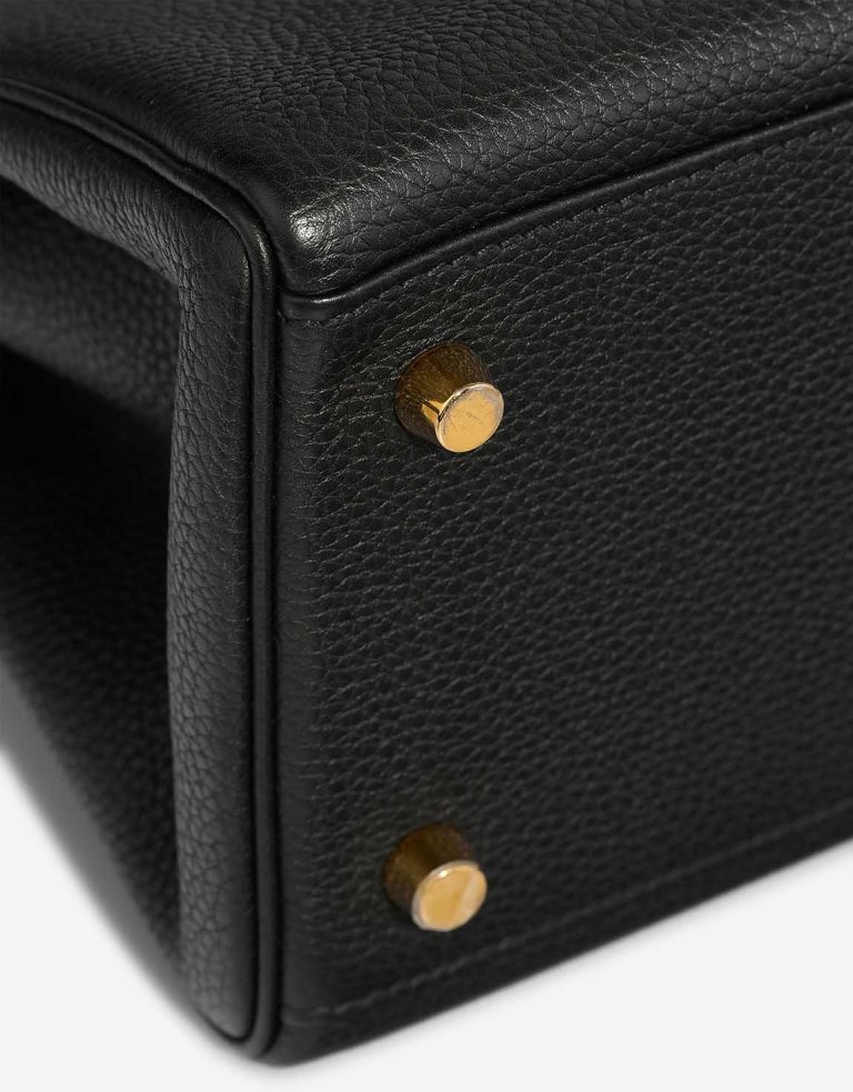 Hermès Kelly 28 Togo Black Signs of wear | Sell your designer bag