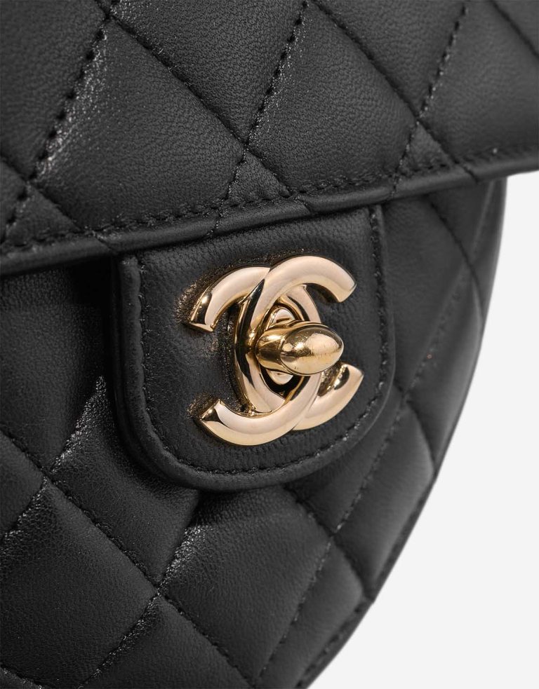 Chanel Timeless Heart Mini Lamb Black Closing System | Sell your designer bag