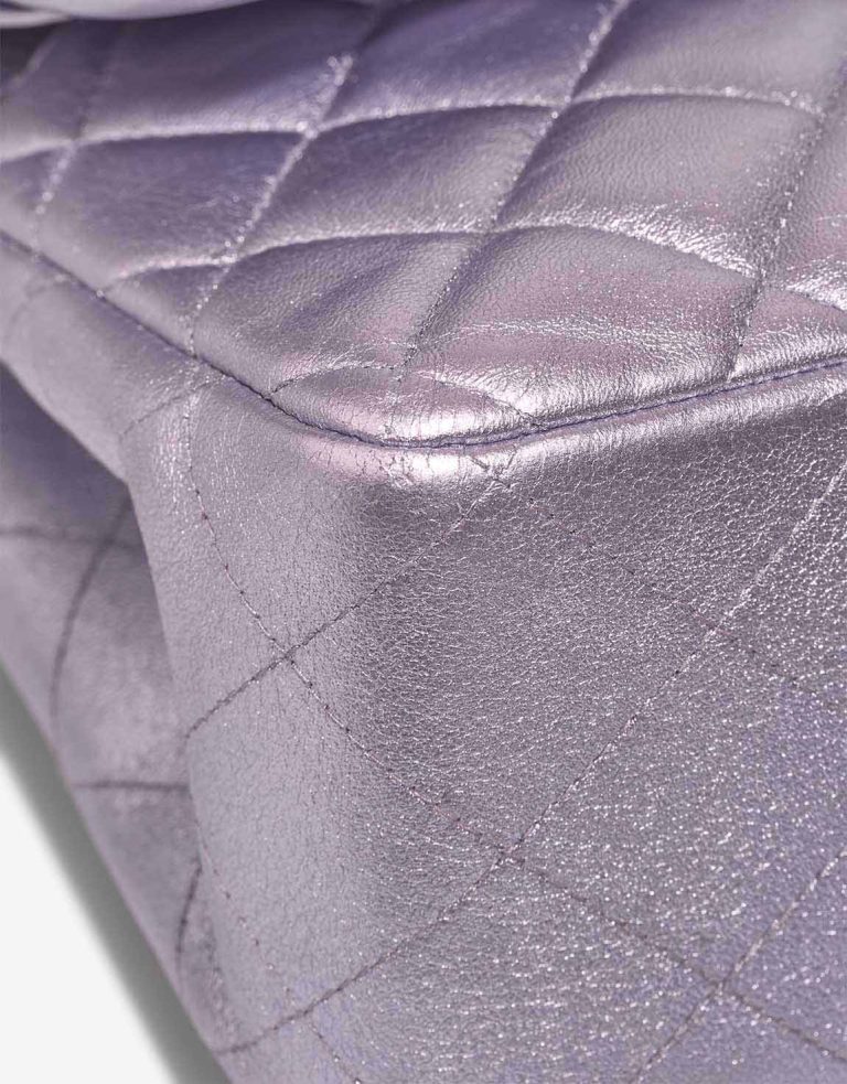 Chanel Timeless Jumbo Lamb Metallic Lilac Signs of wear | Sell your designer bag