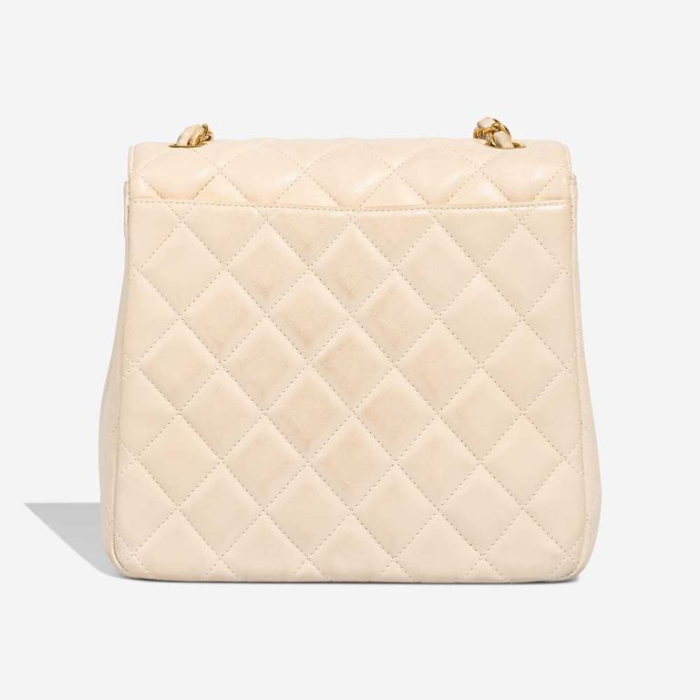 Chanel Flap Bag Medium Lamb Cream | Sell your designer bag