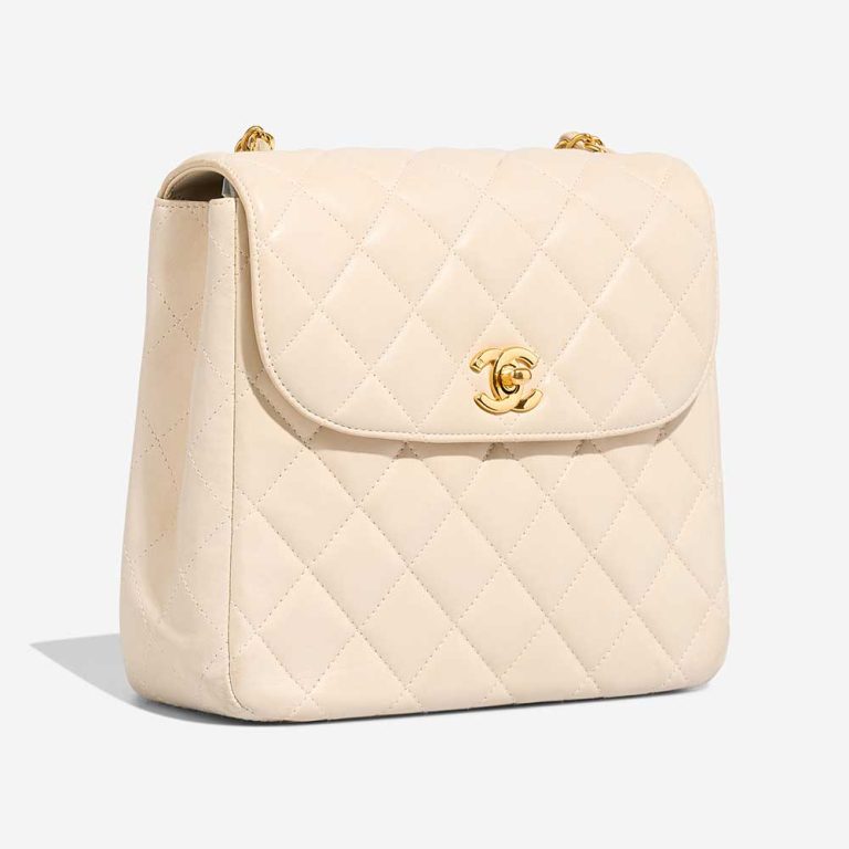 Chanel Flap Bag Medium Lamb Cream | Sell your designer bag