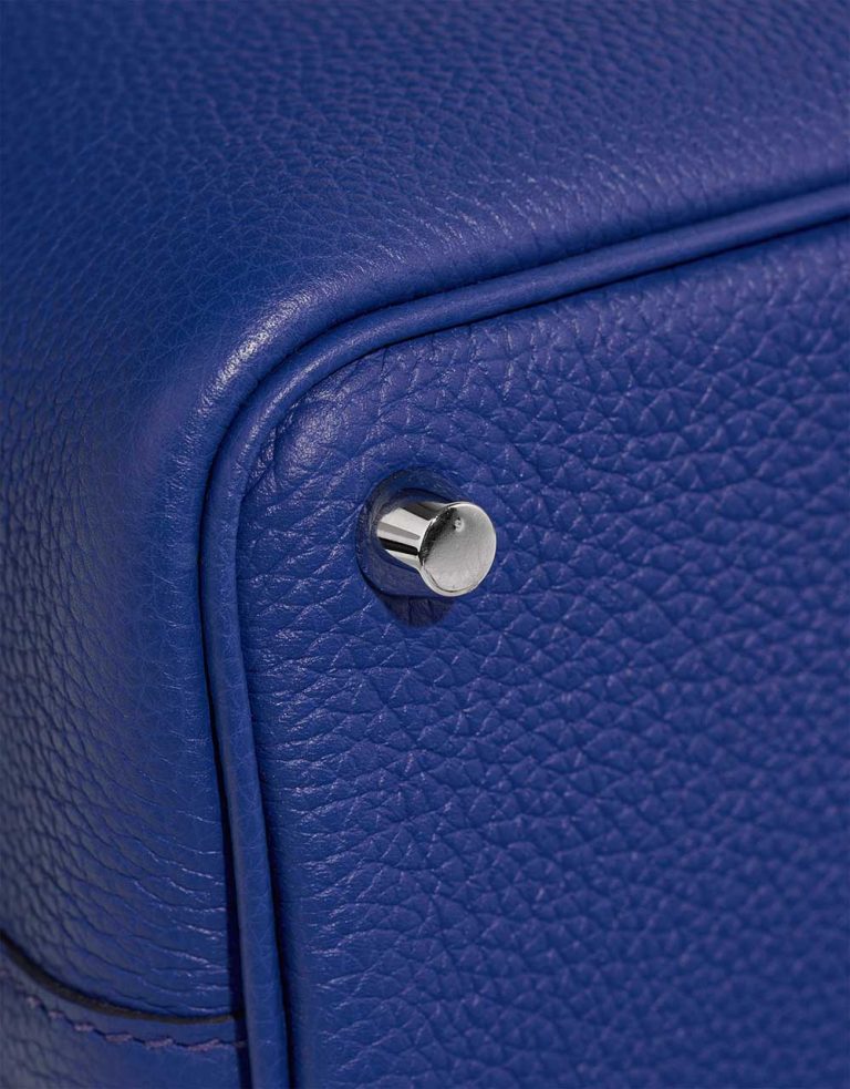 Hermès Picotin 18 Taurillon Maurice Bleu Royal Signs of wear | Sell your designer bag