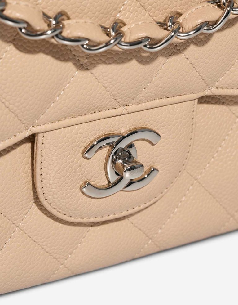 Chanel Timeless Jumbo Caviar Beige Closing System | Sell your designer bag