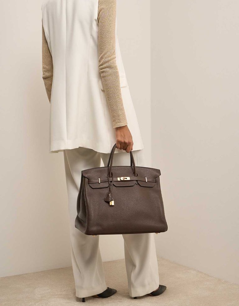 Hermès Birkin 40 Clémence Chocolat Front | Sell your designer bag