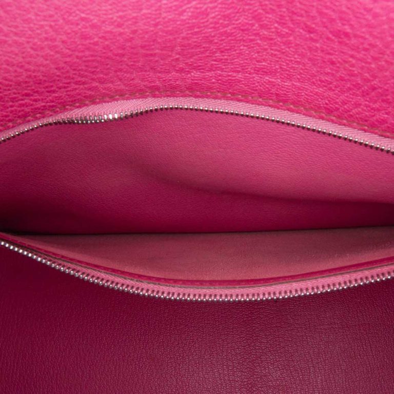 Hermès Kelly 32 Chèvre Mysore Fuchsia Signs of wear | Sell your designer bag
