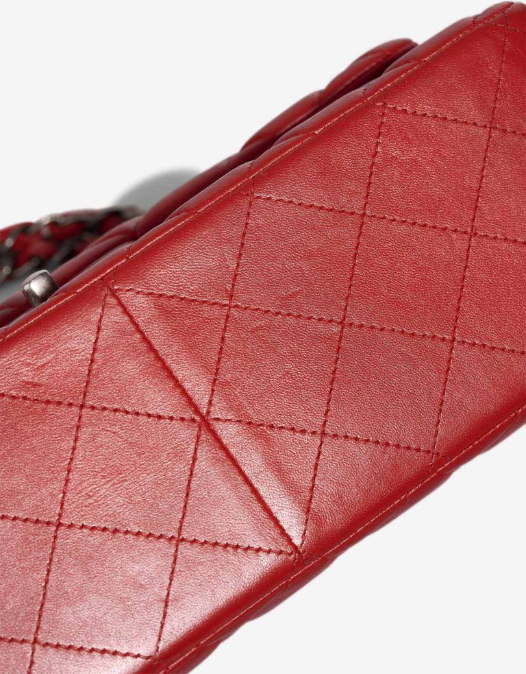 Chanel Timeless Jumbo Lamb Red Signes d'usure | Vendez votre sac de créateur