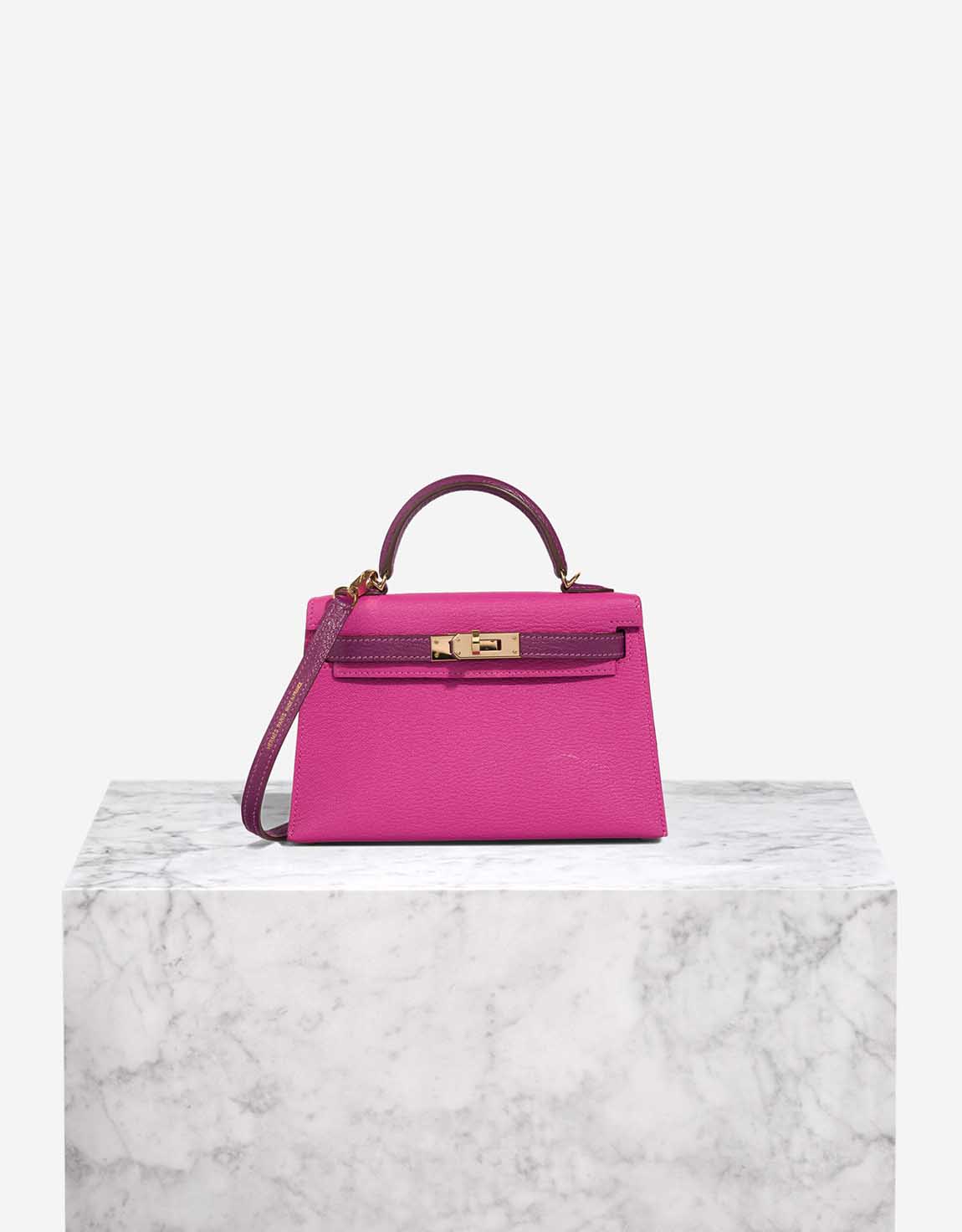 Diamonds in Dubai's Finds | Hermès Kelly 25 in Mauve Pale